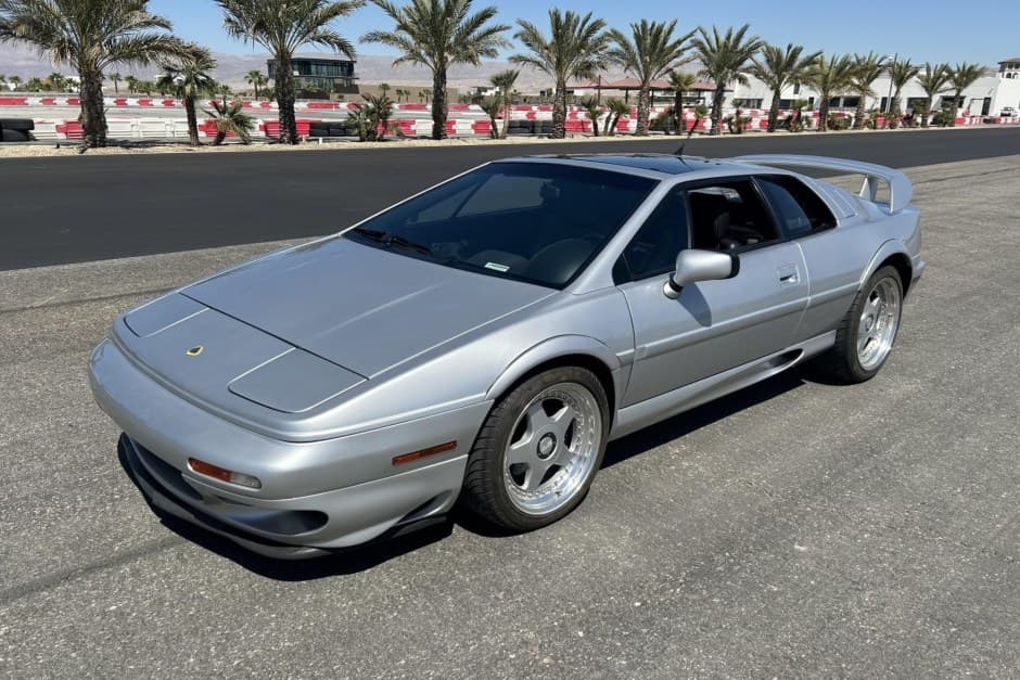 1999 Lotus Esprit sold for $51,000
