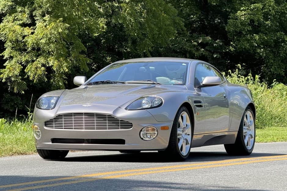 2004 Aston Martin Vanquish sold for $50,500