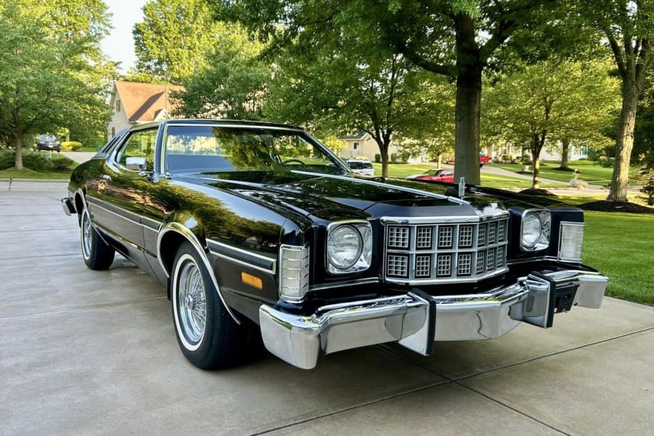 1976 Ford Torino sold for $14,053