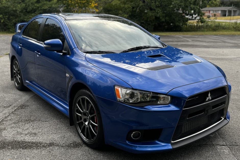 2015 Mitsubishi Lancer Evolution sold for $32,250