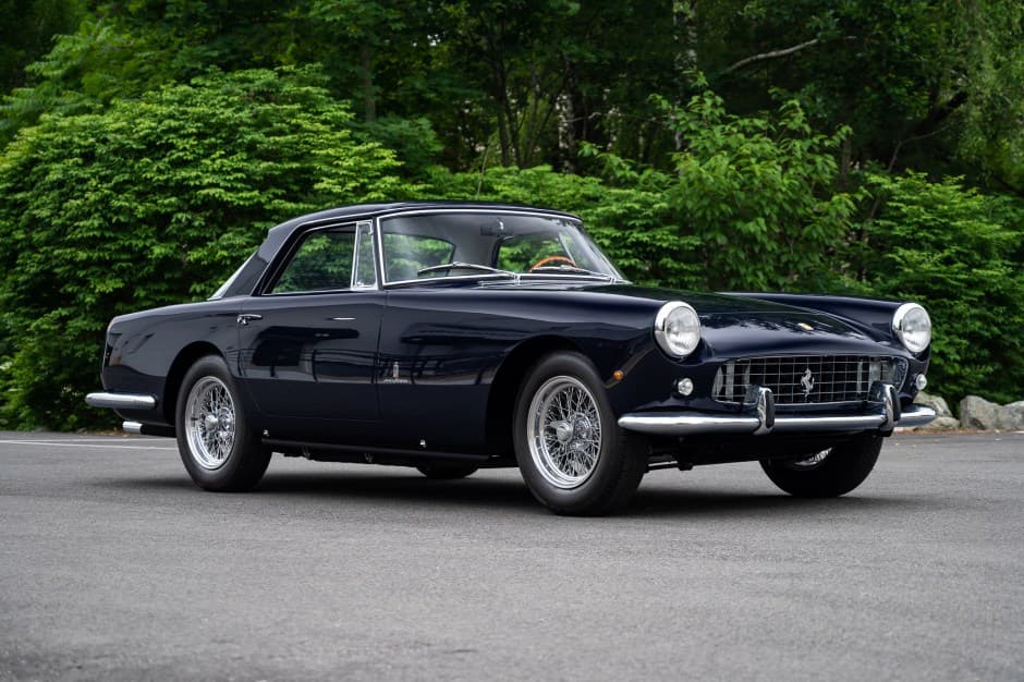 1960 Ferrari 250 GT sold for $585,000