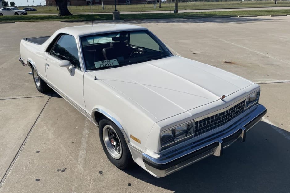 1984 Chevrolet El Camino sold for $9,200