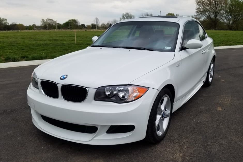 2009 BMW E82/E88 1-Series sold for $21,250