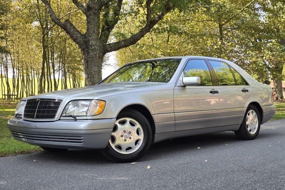 1995 Mercedes-Benz W140 S-Class sold for $6,750
