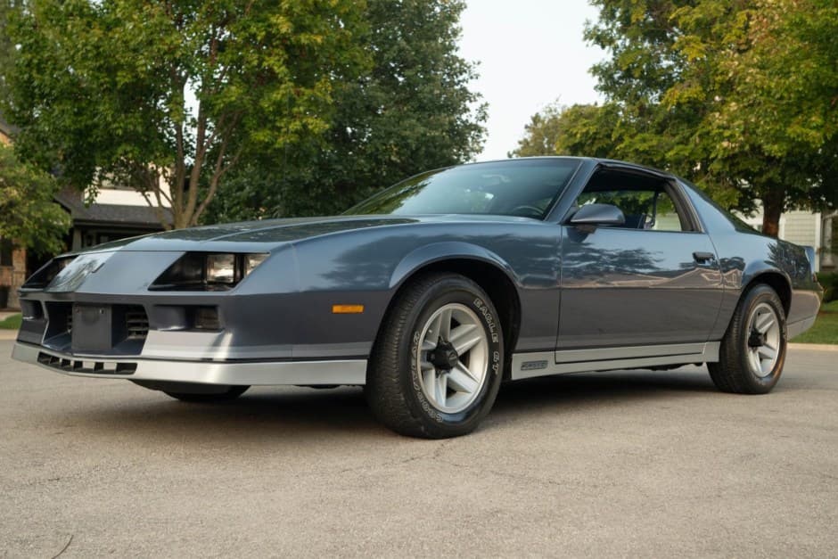 1984 Chevrolet Camaro 3rd Generation 1982-1992 sold for $10,500