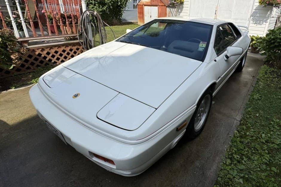 1990 Lotus Esprit sold for $13,500