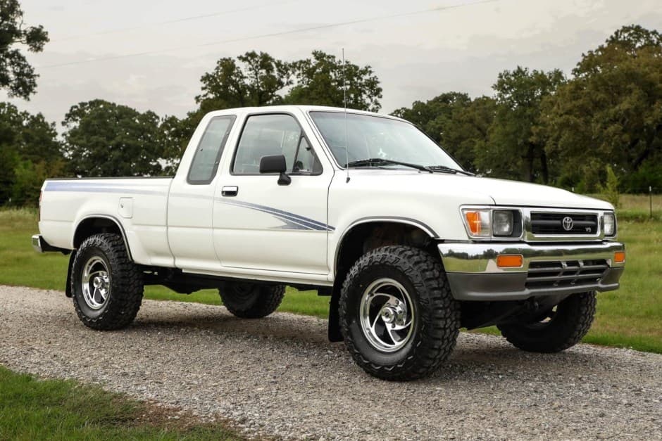 1994 Toyota Pickup (N80/90/100/110 1989-1997) sold for $24,500