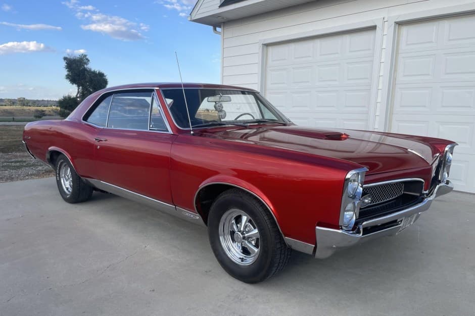 1967 Pontiac GTO sold for $31,000