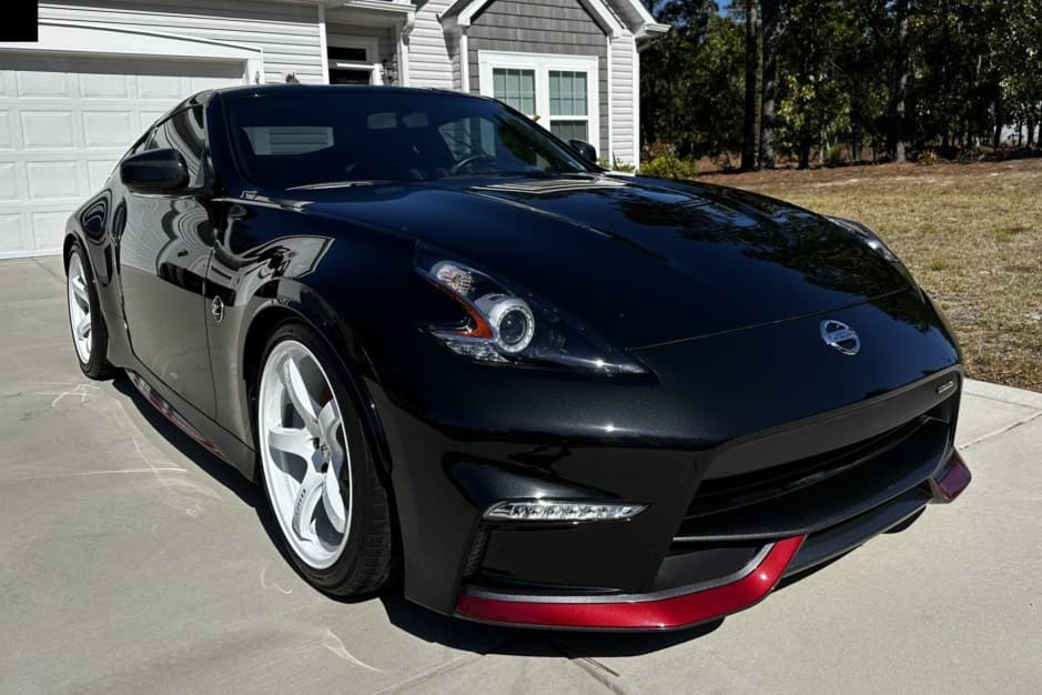 2016 Nissan 370Z sold for $27,500
