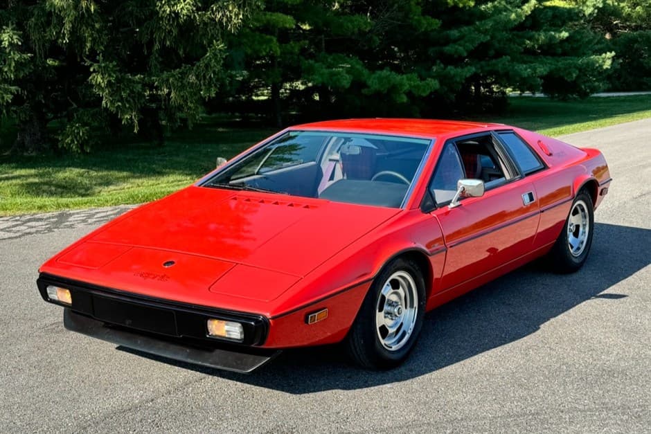 1977 Lotus Esprit sold for $63,000