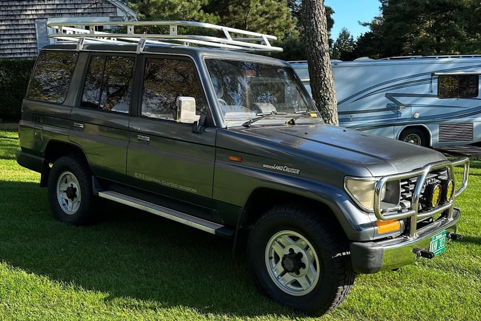 1991 Toyota Land Cruiser Prado 70-Series sold for $17,555