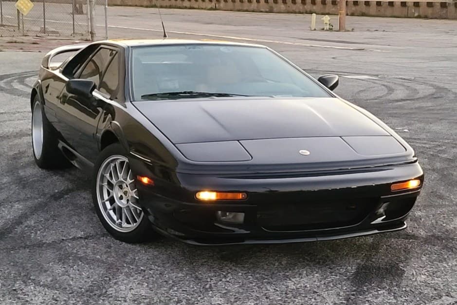 1997 Lotus Esprit sold for $49,000