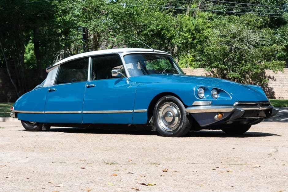 1969 Citroen DS sold for $19,269