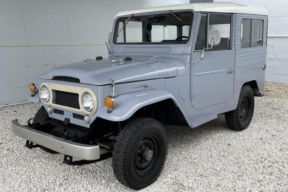 1961 Toyota Land Cruiser FJ40 sold for $18,000