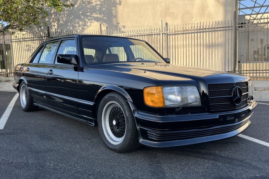 1981 Mercedes-Benz W126 S-Class sold for $17,000