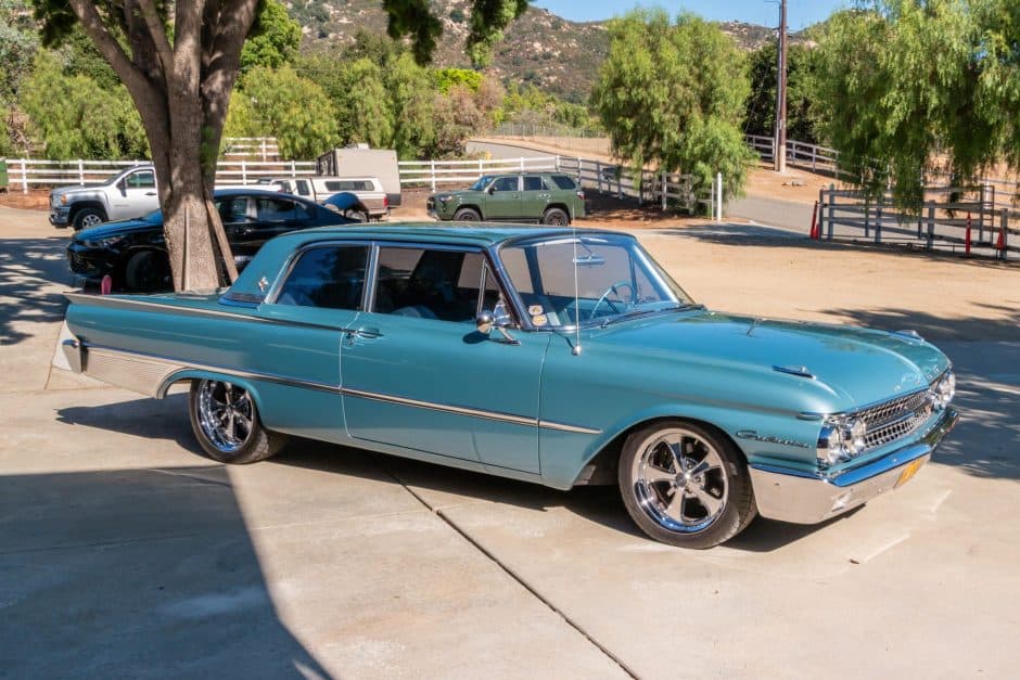1961 Ford Galaxie sold for $25,500