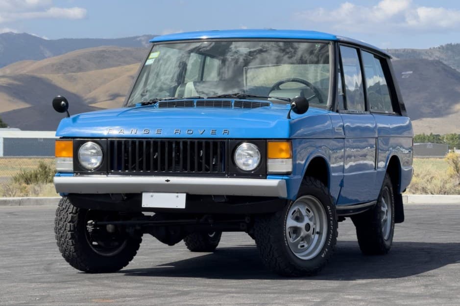 1974 Land Rover Range Rover Classic sold for $32,000