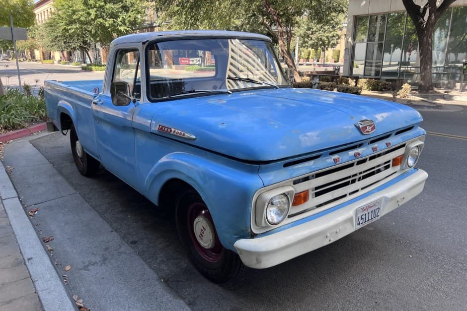 1962 Ford F-Series 1961-1966 sold for $3,400