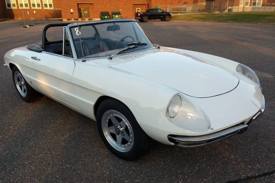 1967 Alfa Romeo 105/115 Spider Series 1 sold for $19,600