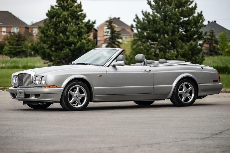 1999 Bentley Azure sold for $42,000