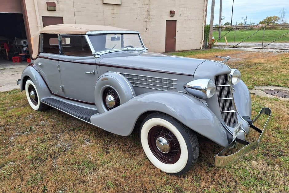 1935 Auburn 851/852 sold for $66,000