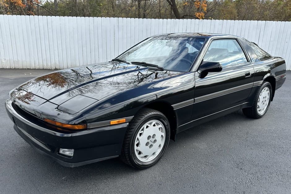 1986 Toyota Supra A70 (1986-1992) sold for $18,100
