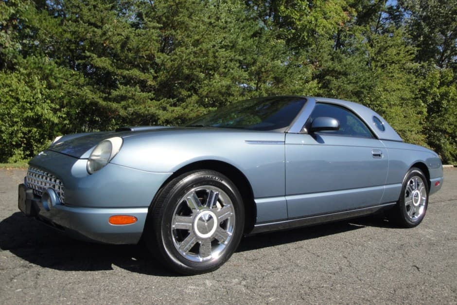 2005 Ford Thunderbird (2002-2005) sold for $18,500