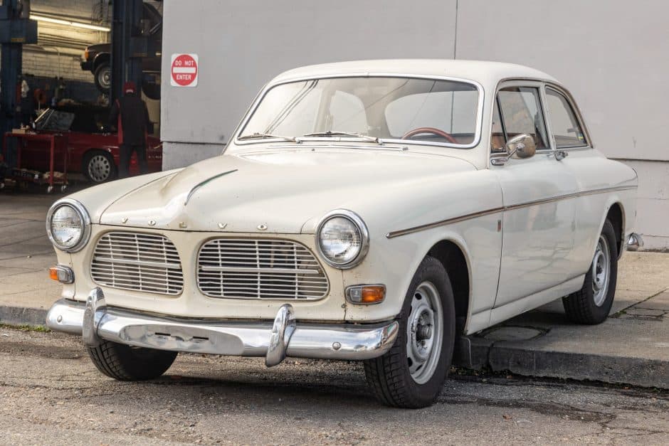 1966 Volvo Amazon sold for $8,000