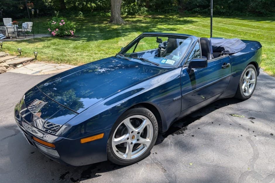1991 Porsche 944 sold for $15,500