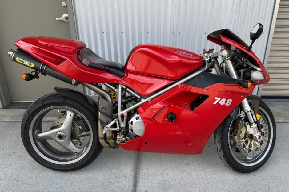 2001 Ducati 748 sold for $5,601