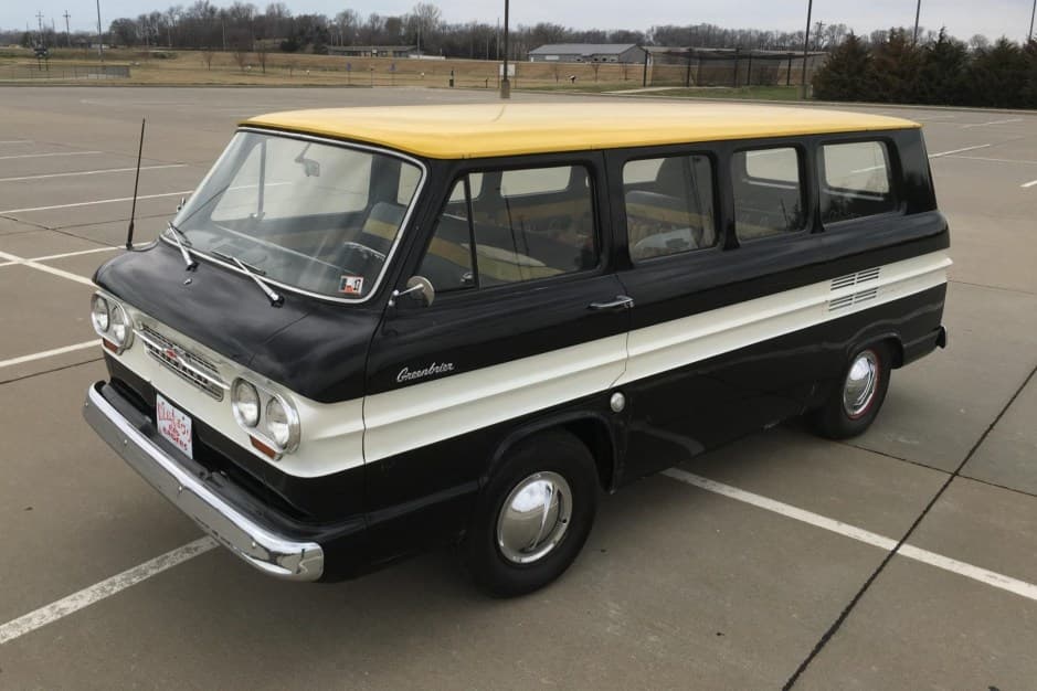 1961 Chevrolet Corvair Greenbrier and Corvan sold for $7,600