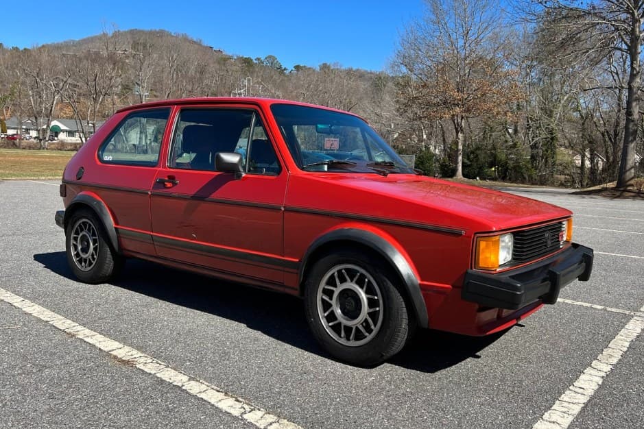 1983 Volkswagen GTI Mk1 sold for $18,500