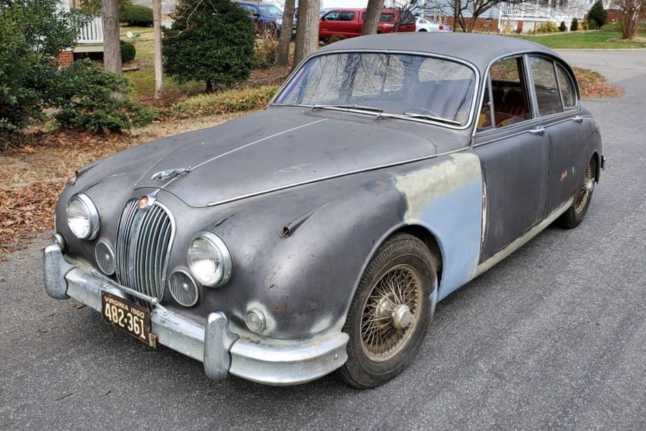 1960 Jaguar Mk II sold for $7,000