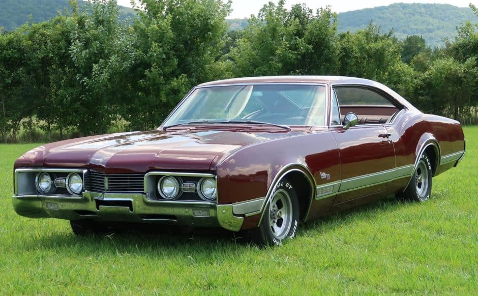 1967 Oldsmobile 88 sold for $9,100
