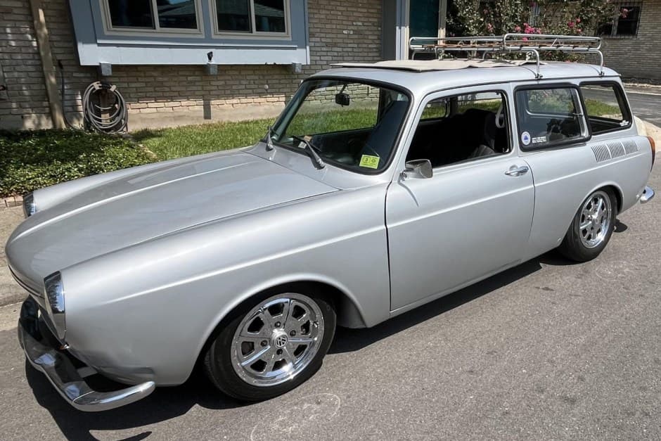1971 Volkswagen Type 3 sold for $6,254