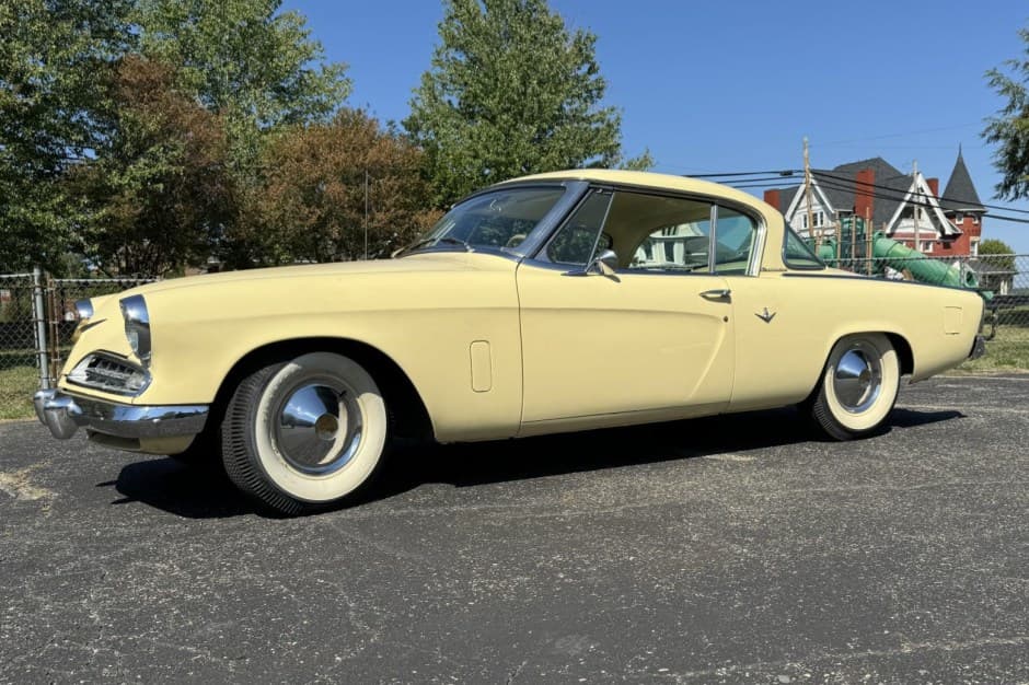 1954 Studebaker Commander sold for $15,250