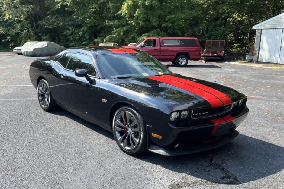 2013 Dodge Challenger SRT8 & 392 sold for $32,500