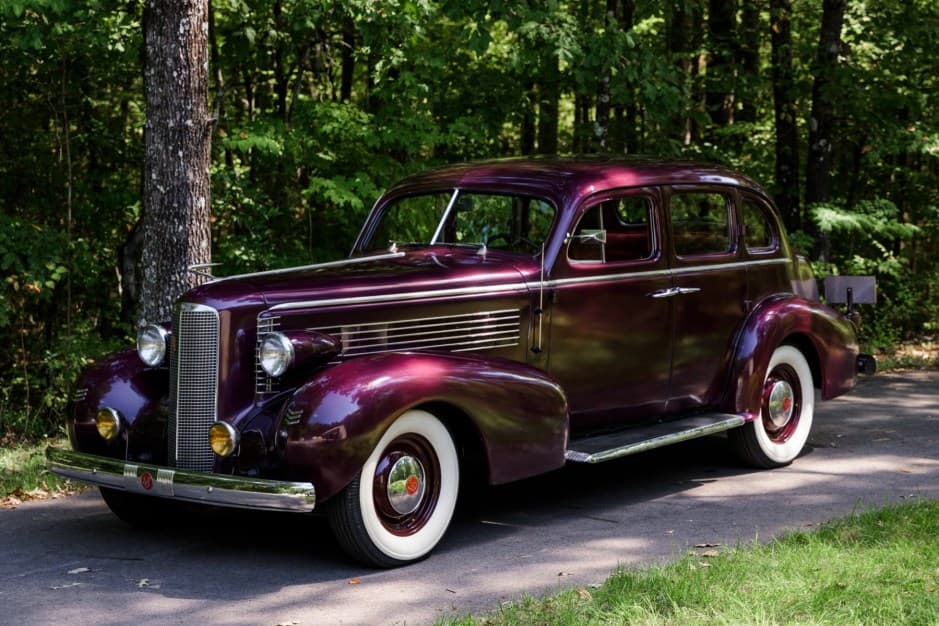 1937 LaSalle Series 50 sold for $22,000