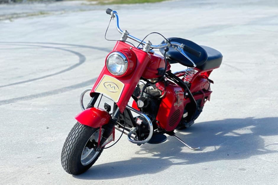 1957 Cushman Eagle sold for $5,111