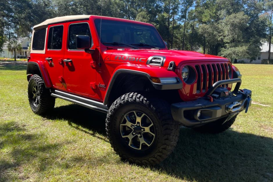 2019 Jeep Wrangler JL (2018+) sold for $30,370