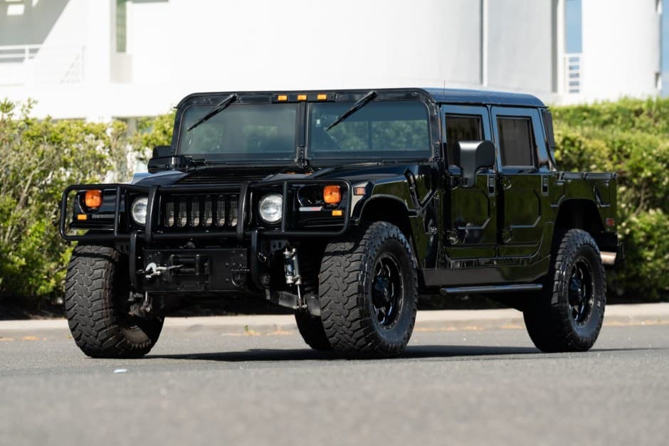 2006 Hummer H1 sold for $178,000