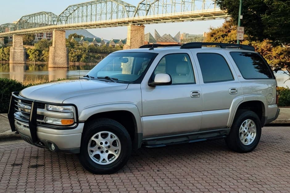 2005 Chevrolet Tahoe GMT800 sold for $22,250