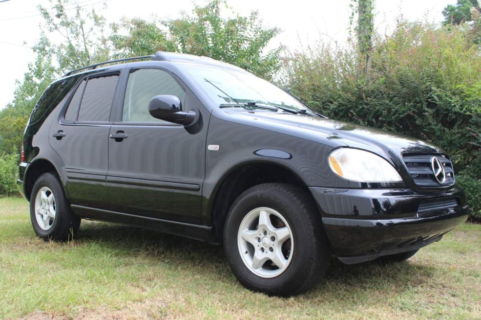 2000 Mercedes-Benz M-Class & GLE-Class sold for $7,200