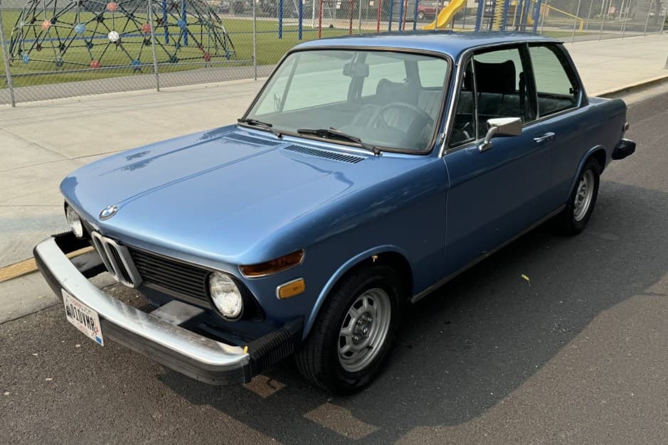 1976 BMW 2002 sold for $6,450