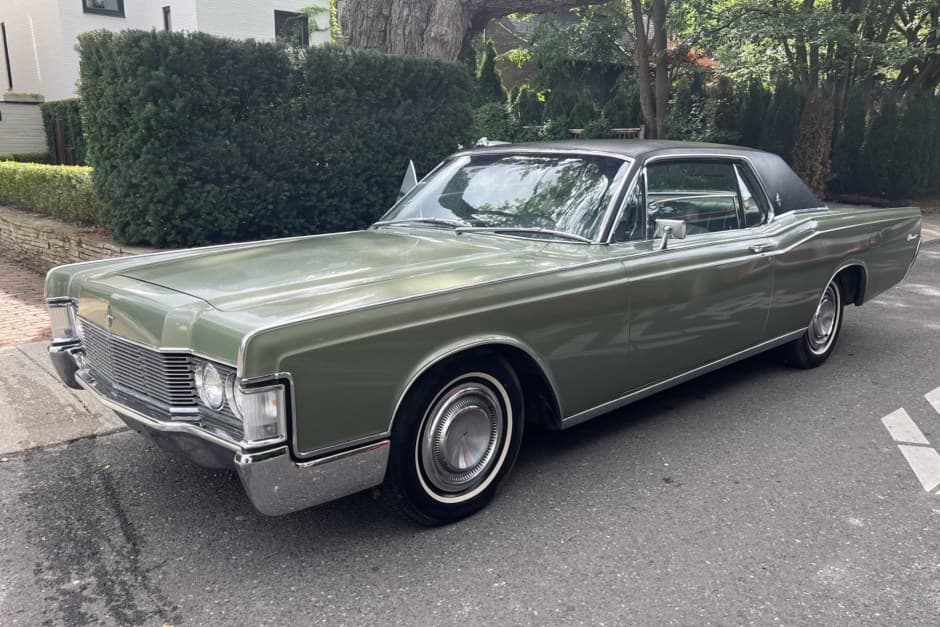 1968 Lincoln Continental (1961-1969) sold for $14,000