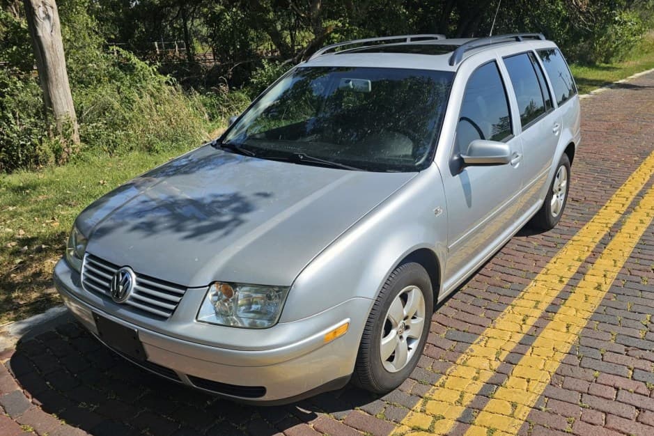 2003 Volkswagen Jetta sold for $8,888