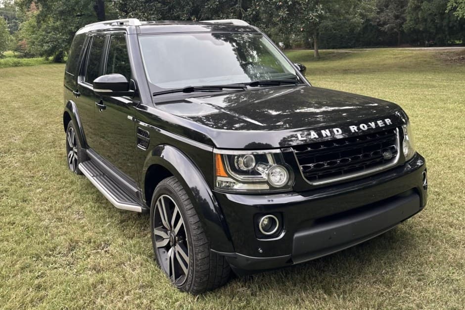 2016 Land Rover LR4 sold for $11,611
