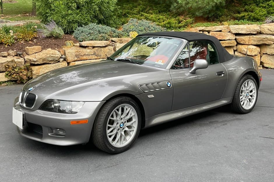 2002 BMW Z3 sold for $16,300