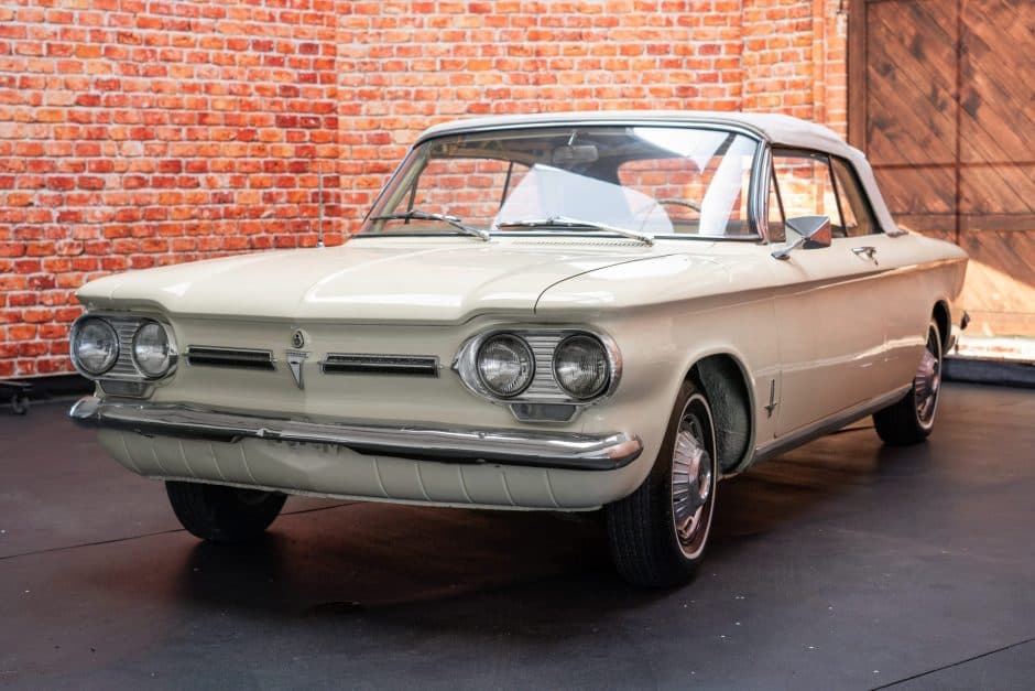 1962 Chevrolet Corvair (1960-1964) sold for $6,205