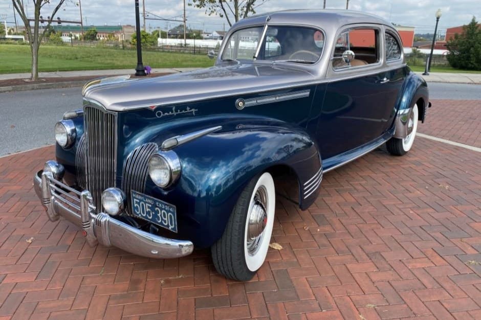1941 Packard Eight sold for $34,000